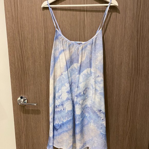 H&M Airy Lyocell-Blend Dress - Picture 3 of 8